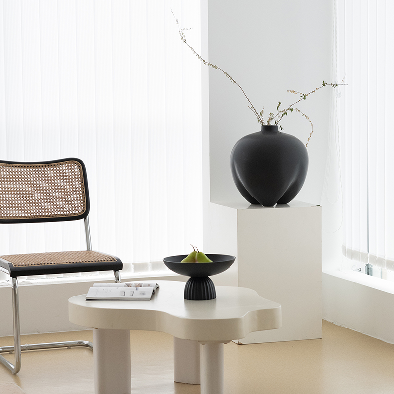 The Ultimate Japandi Vase Collection: 6 Must-Haves for Your Home The Ultimate Japandi Vase Collection: 6 Must-Haves for Your Home